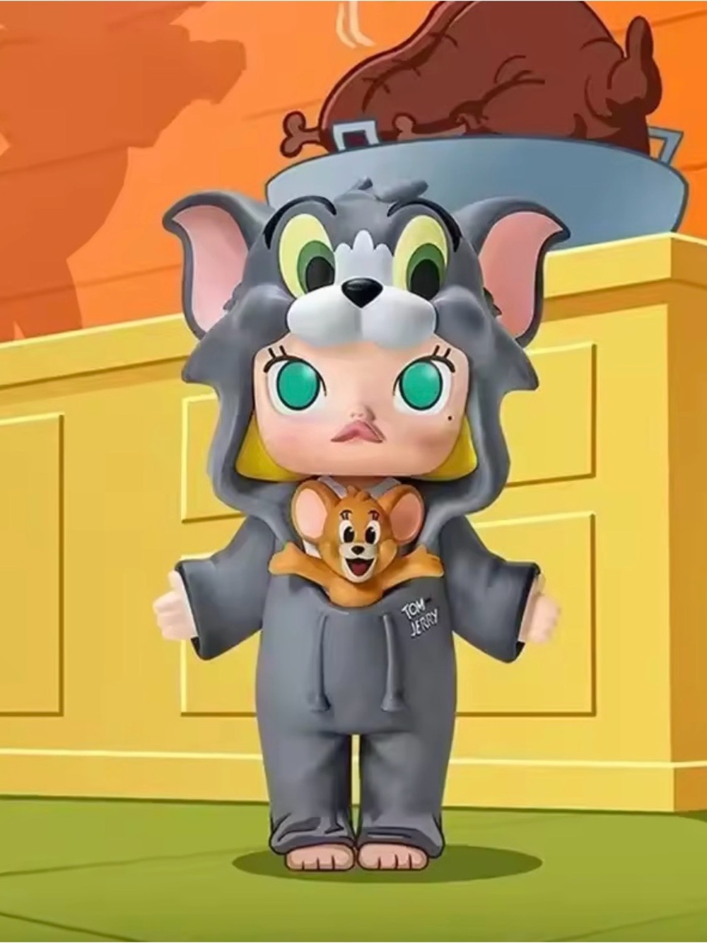 Molly x Warner Brother 100th Anniversary Collectible Figure with Tom and Jerry!